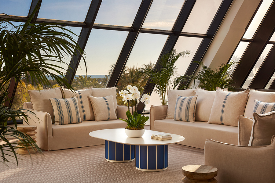 Lobby lounge area at Tivoli Marina Vilamoura Algarve Resort