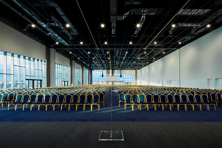 Meeting room in the Algarve Congress Centre with panoramic views over the ocean and harbour of Vilamoura Marina